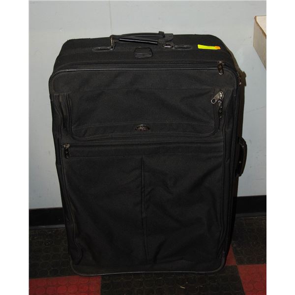 LARGE SAMSONITE SUITCASE
