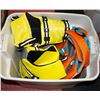 Image 1 : TOTE WITH FOUR LARGE-XLARGE DOG LIFE JACKETS