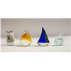 Image 1 : TRIO OF GLASS SAILBOAT & 2 FISH