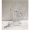 Image 1 : ROYAL SOVEREIGN OSCILLATING 16" FLOOR FAN