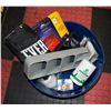 Image 1 : PLASTIC WASH TUB WITH CONTENTS