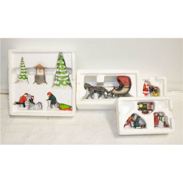 XMAS HANDPAINTED PORCELAIN FOUR