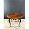 Image 2 : Antique Queen Anne Style Oval Table 26L x 21D x 21H