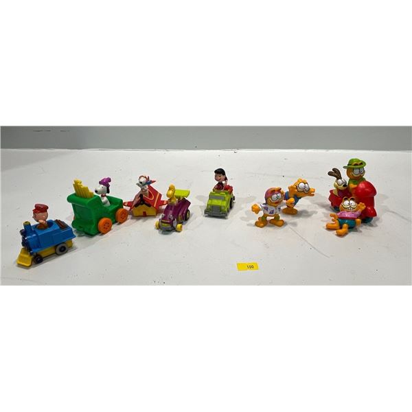 Peanuts & Garfield Figures