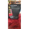 Image 2 : NEW SIZE 7 ULTRA LIGHT EVA WINTERBOOTS C/W LINER WEIGHT LESS THAN 2 LBS/ BOOT
