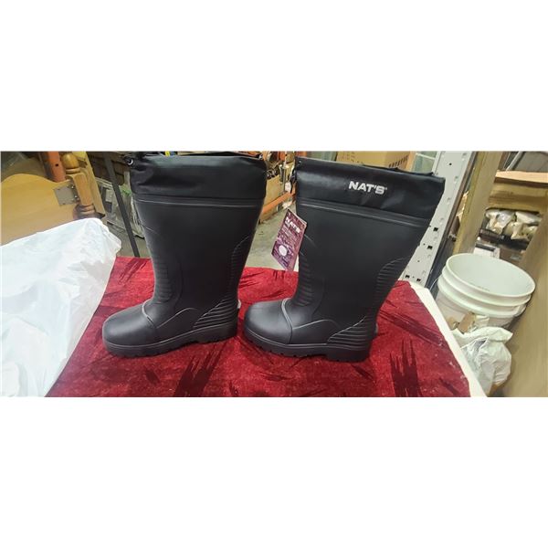 NEW SIZE 8 ULTRA LIGHT EVA WINTERBOOTS C/W LINER WEIGHT LESS THAN 2 LBS/ BOOT