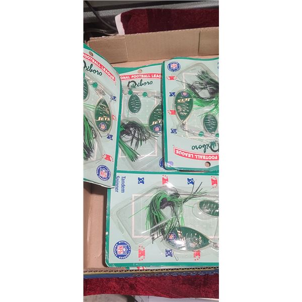 7 ASSSORTED COLLECTABLE FISHING LURES