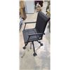 Image 2 : NEW HD BLACK FIELD HUNTING SWIVEL CHAIR WITH ARMS AND ADJUSTABLE HEIGHT RATED FOR 350 LBS