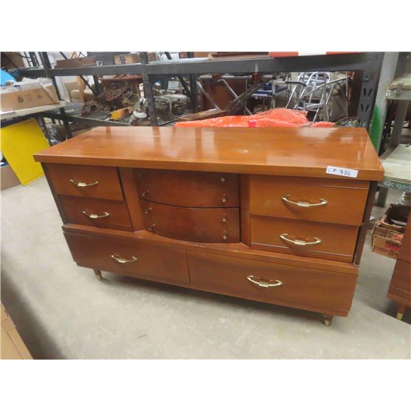 Dresser 19" x 55" x 31"