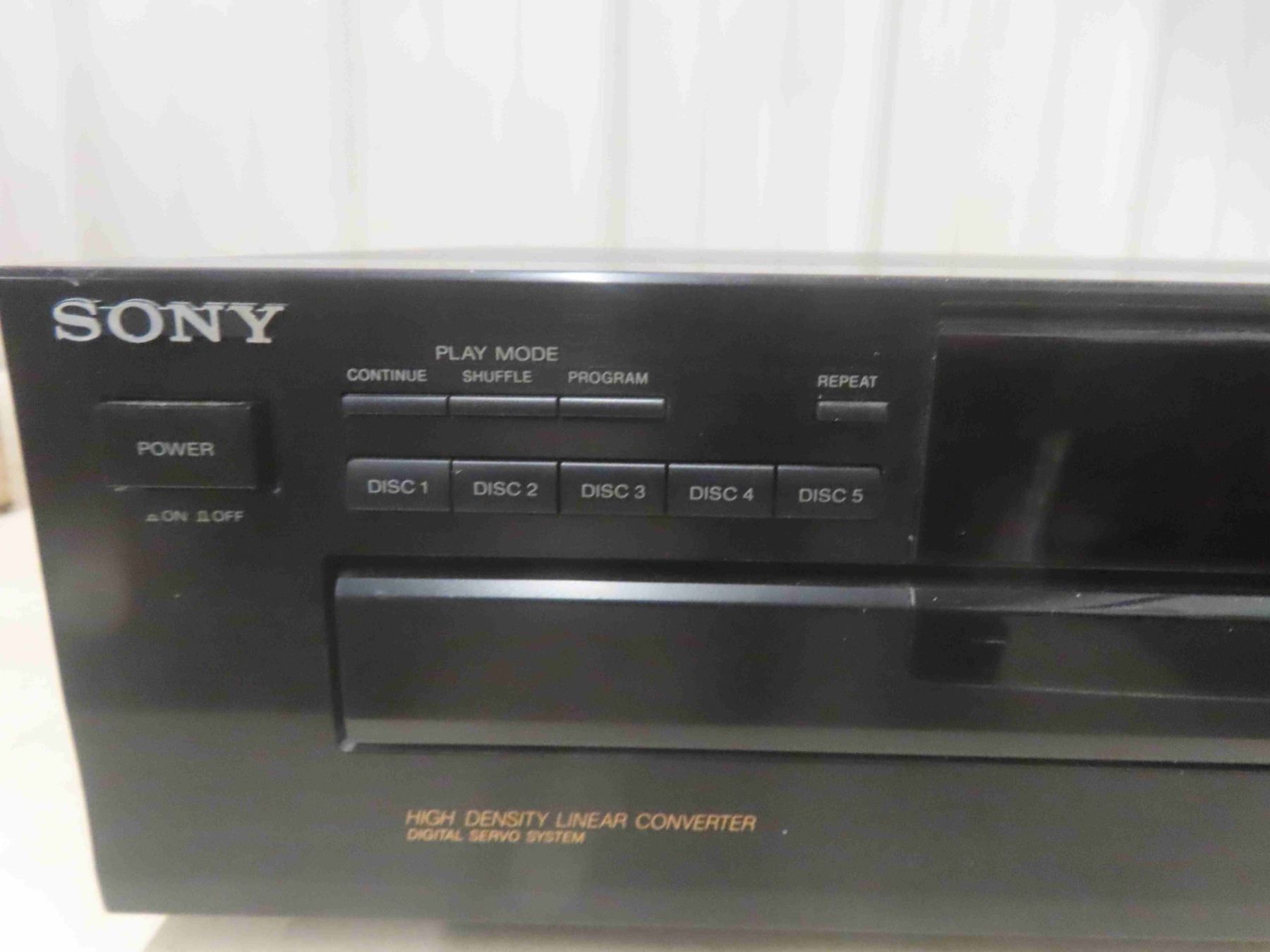 Sony Compact Disc Player Model CDP-C245