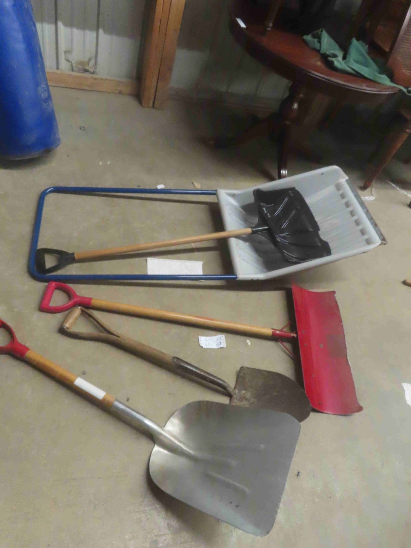 5 Hand Yard Tools ; Shovel, Push Scraper, Spade, Aluminum Shovel, Scoop