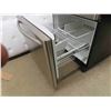 Image 8 : Kitchen Aid Stainless Fridge with Bottom Freezer 69'' x 32'' x 30''