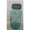 Image 2 : 7 Masonry Jars ; Ball ' Perfect Mason', 5 Blue Jars + 2 Clear Jars