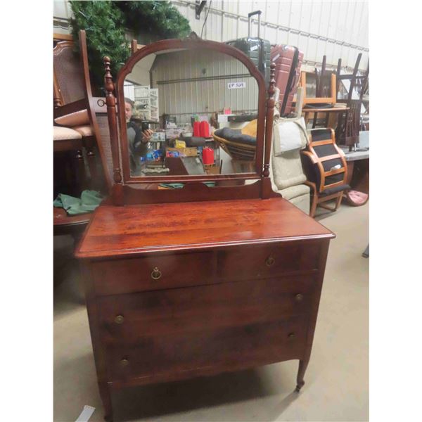 Dresser 21" x 36" x 40" plus Swing Mirror 32" x 32"