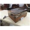 Image 2 : Noresco Dual Record Turn Table with Dust Cover