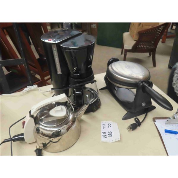 3 Kitchen Appliances ; Electric Kettle, Coffee Maker, Waffle Maker