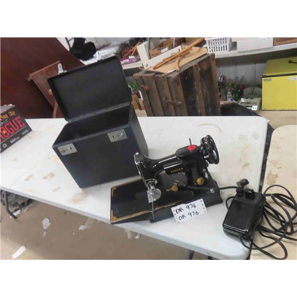 Singer Portable Electric Sewing Machine with Case 