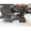 Image 2 : Singer Electric Portable Sewing Machine