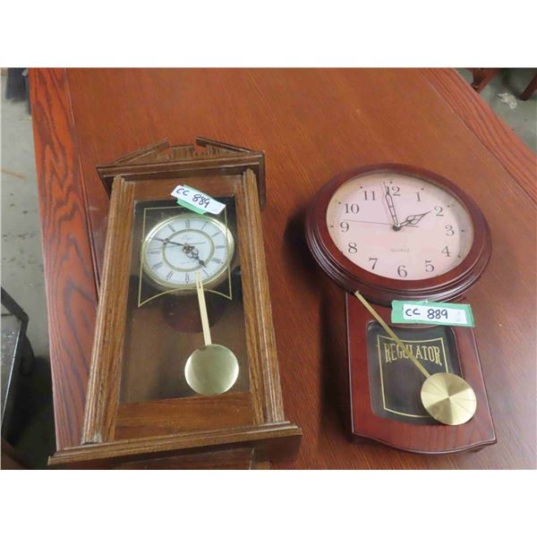 2 Clocks ; Quartz + Regulator