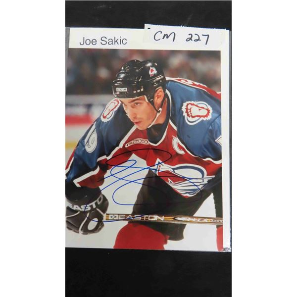 Joe Sakic Colorado Avalanche Signed 8"x10"