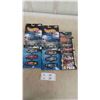 Image 1 : 2 Commemorative Racing 4 Pack Hot Wheels Racing - Tribute to Kyle Petty, 