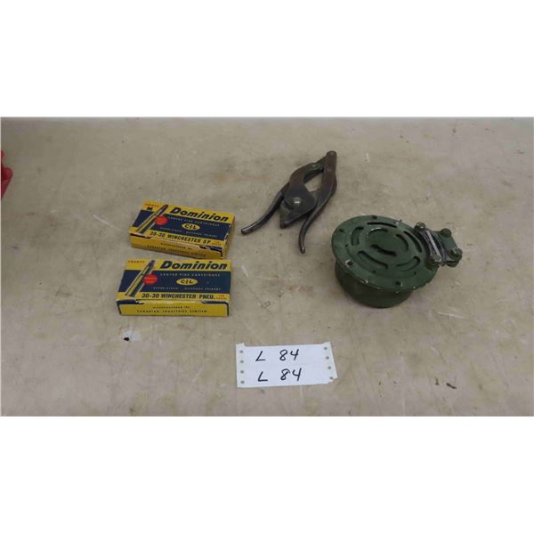 Vintage Horn Electrical Auto, 2 Vintage Boxes, Dominion 30-30 Winchester PNEU,