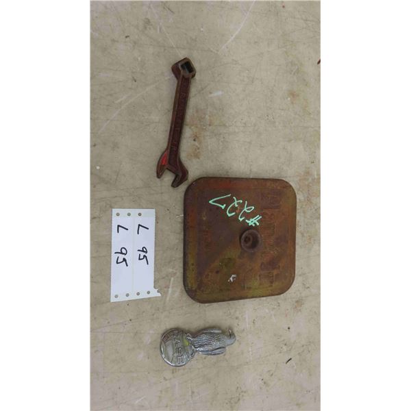 Vintage Planet Jr Rich Wrench + Door 6.5" x 6.5" Emblem for Case Tractor 