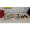Image 1 : Tools ; 10 Wrenches - 5 Crescent, Pipe Wrench, 4 Tin Snips