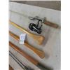 Image 2 : 3 Paddles, 3 Fishing Rods, 2 Reels