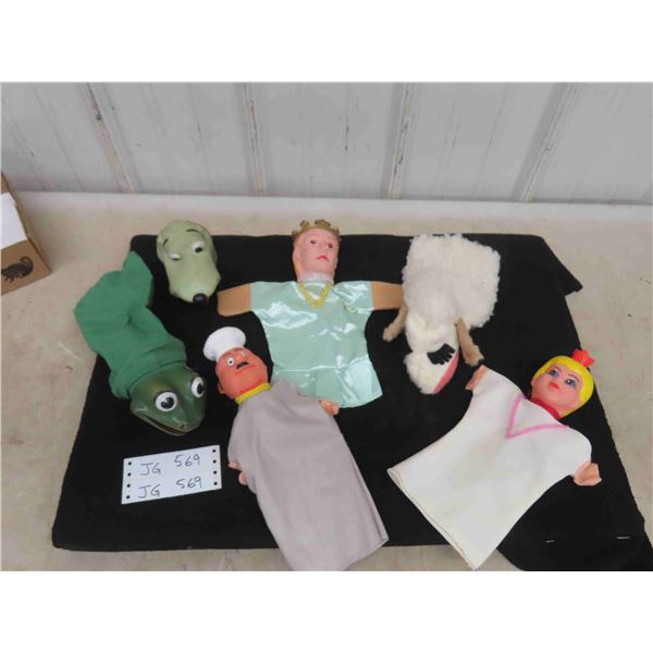 6 Vintage Puppets : Lamb Chops , Frog , Cook , Princess , Queen , 