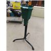 Image 5 : Bayco Ball Washer on Stand