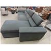Image 4 : 2 Piece Sectional with Slide Out Hide a Bed and Adjustable Head Rest
