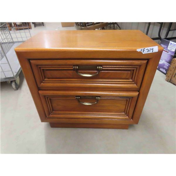 Oak Night/End Table 24'' x 26'' x 15''