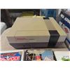 Image 2 : Nintendo Entertainment System with Controls, Power Source and 7 Games