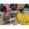 Image 5 : Nascar Package: Diecast Car, License Plate, Shirt, Lighter, Magazines, Plus