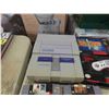 Image 2 : Super Nintendo Entertainment System with Controls and 6 Games