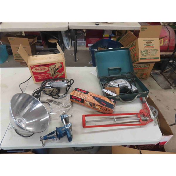 Sunbeam Jig Saw, Drill , Ryobi Detailed Carver , Small Vice , Caulking Gun