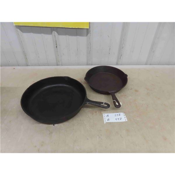 2 Cast Frying Pans 12'' & 10''