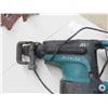 Image 7 : Makita Power Concrete Jack Hammer 15 Amp Model HR5211C 