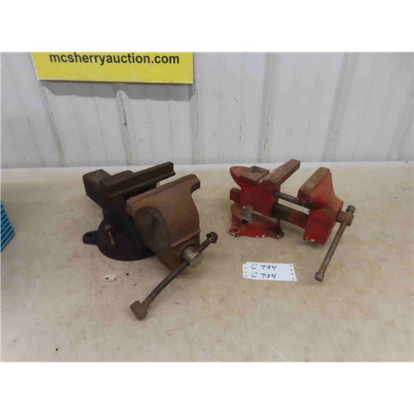 2 Vices - 1 Missing Parts See Last Photo