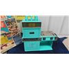 Image 2 : Kenners Original Easy Bake Oven with Box