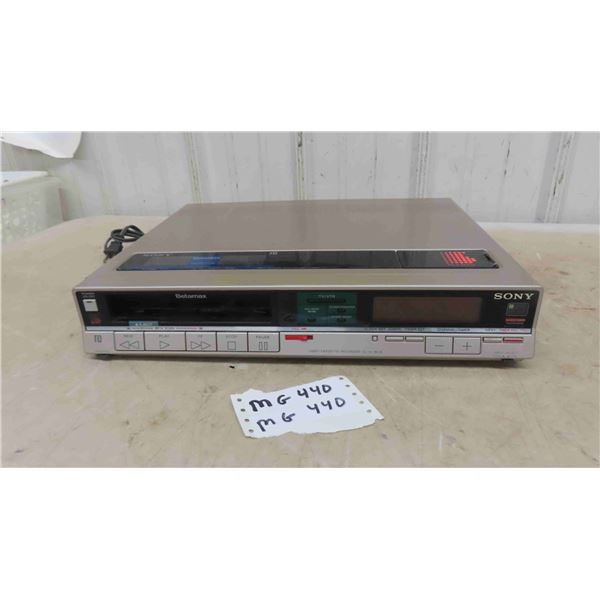 Sony Betamax Model SL-20 Video Cassette Recorder