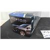 Image 3 : 2018 Chevy Silverado Diecast Truck Limited Edition Scale 1:27 in Box