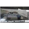 Image 4 : 2018 Chevy Silverado Diecast Truck Limited Edition Scale 1:27 in Box