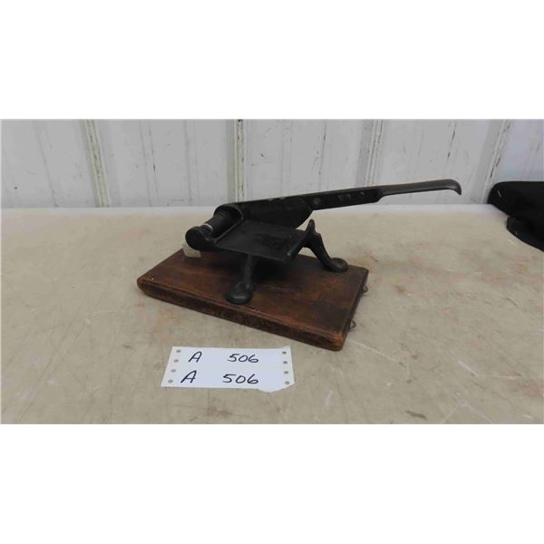 Vintage Tobacco Cutter 9'' x 16''