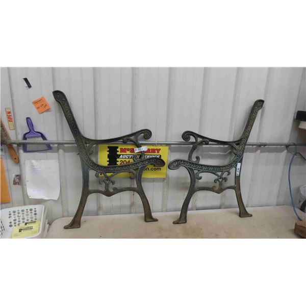 Set of 2 Decorative Cast Bench Ends 