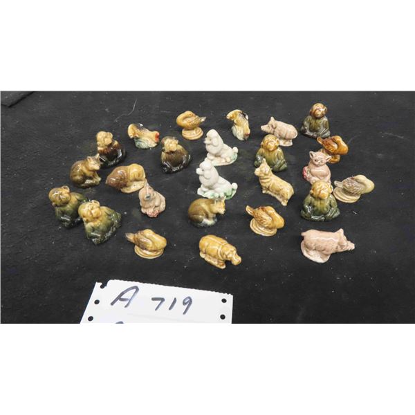 25 Red Rose Tea Animal/Fish Figurines