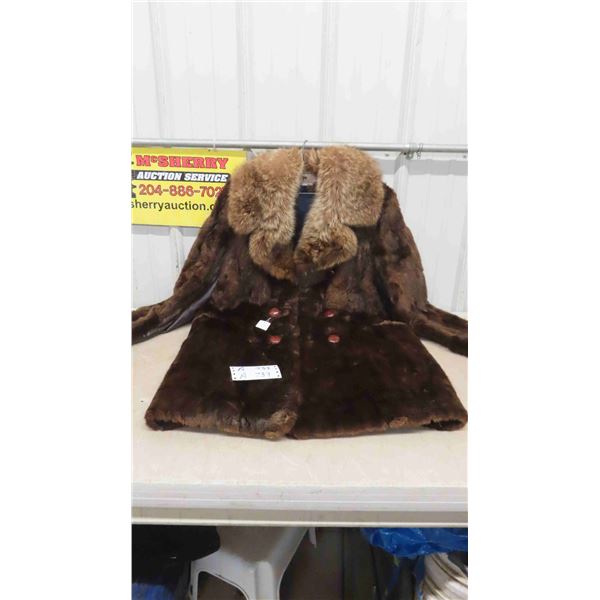 Mens Muskrat/Fox Collar Fur Coat Size M/L??