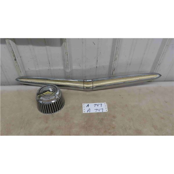 Cheve Chrome Center Cap and Chrome Piece for Truck Unknown Vehicle