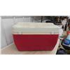 Image 9 : Igloo Cooler with Broken Handle, 4 Extension Cords
